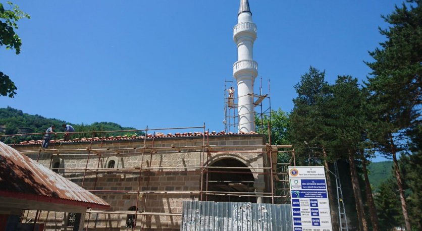 ASIRLIK CAMİ GÜN SAYIYOR