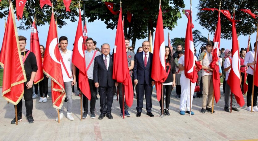 29 EKİM KUTLAMALARI COŞKULU BAŞLADI