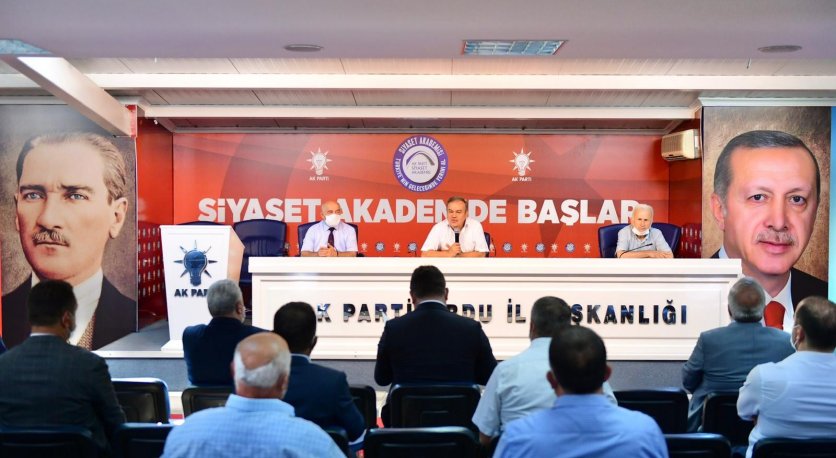 AK PARTİ GRUP TOPLANTISI YAPILDI