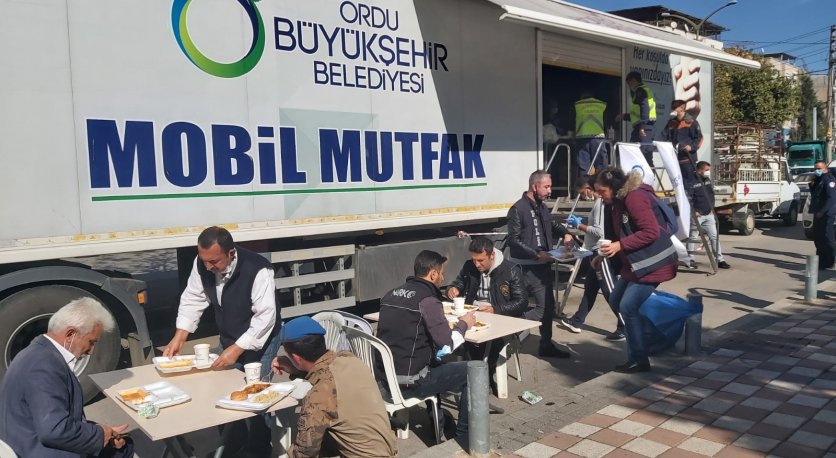 MOBİL MUTFAK İZMİRİN HİZMETİNDE