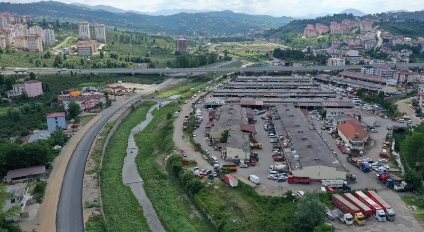 YAKLAŞIK 10 BİN NÜFUSLU MAHALLE RAHATA ERDİ