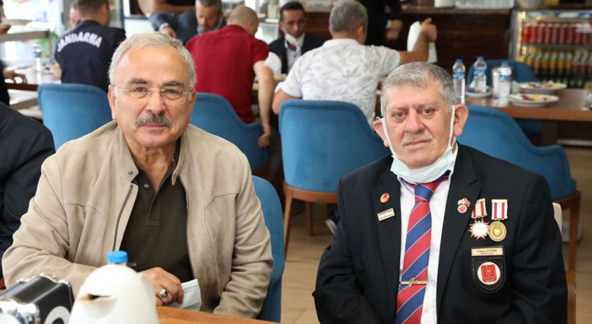 BAŞKAN GÜLER GAZİ VE ŞEHİT YAKINLARI İLE BULUŞTU