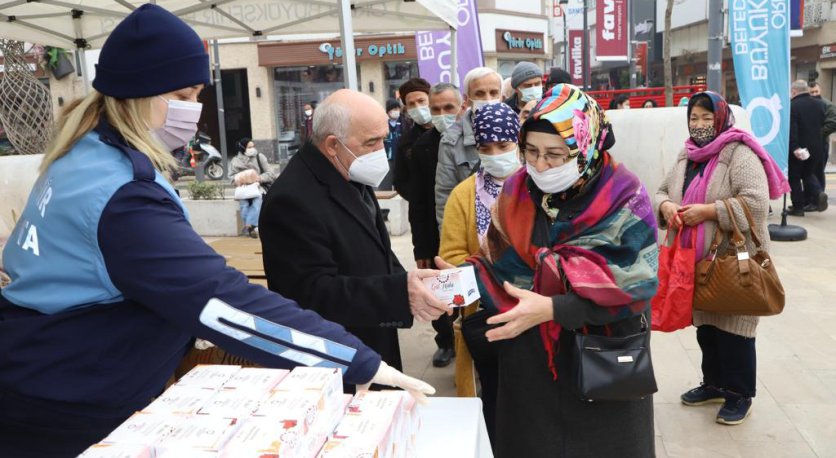 BÜYÜKŞEHİRDEN KANDİL SİMİDİ İKRAMI 