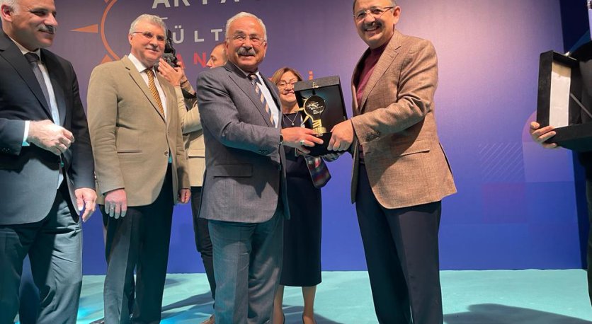 AK PARTİ´DEN ORDU BÜYÜKŞEHİR BELEDİYESİ´NE ÖDÜL