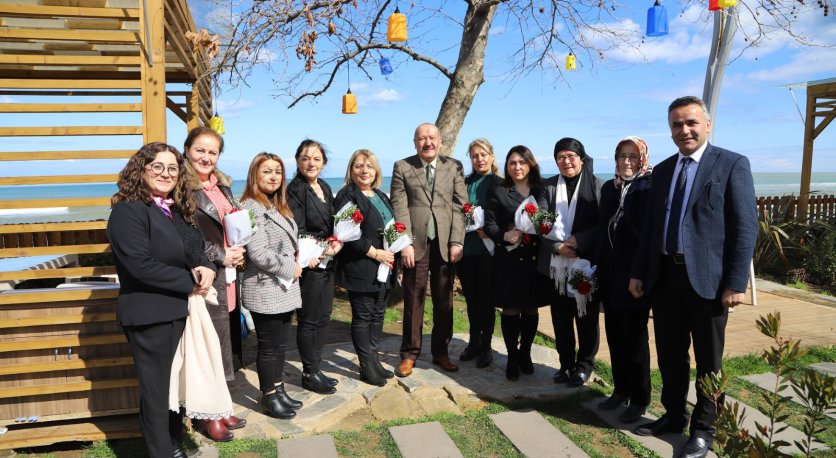 KADIN MUHTARLARDAN BAŞKAN GÜLER´E TEŞEKKÜR