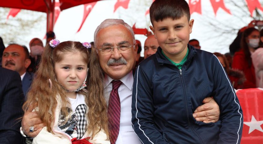 BAŞKAN GÜLER, MAKAM KOLTUĞUNU ÇOCUKLARA DEVRETTİ 