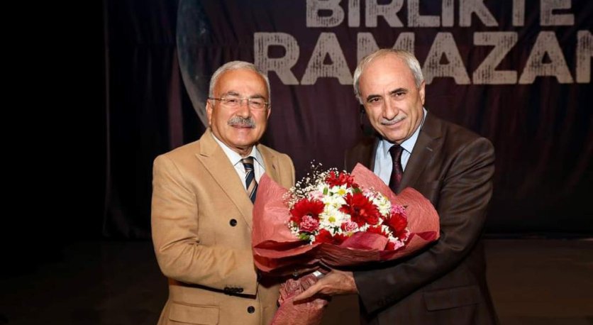 ŞAİR VE YAZAR NURULLAH GENÇ ORDULULARLA BULUŞTU