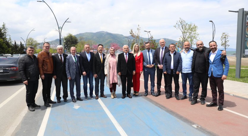 BAŞKAN GÜLER, RADYOCULARI UNUTMADI 