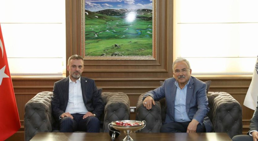 KANDEMİR: “BAŞKAN GÜLERİN BİLGİ VE TECRÜBESİ İLE ORDUDA ÇOK HIZLI İLERLEME VAR”