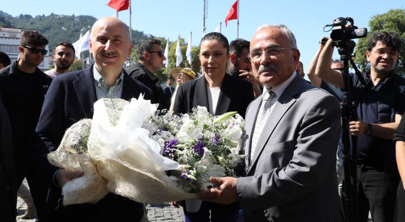 BAKAN KARAİSMAİLOĞLU BÜYÜKŞEHİRİ ZİYARET ETTİ