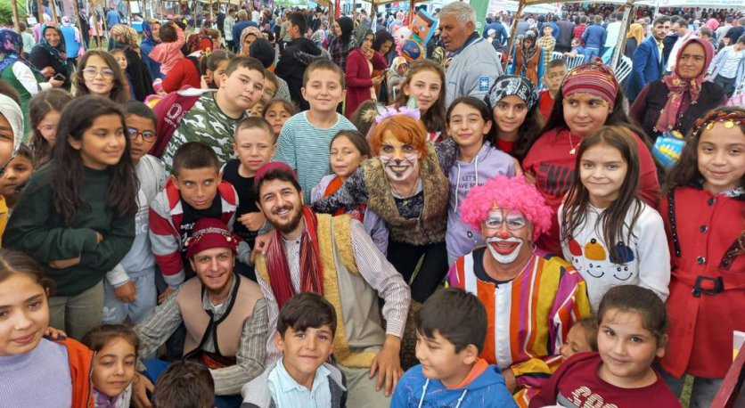 BİN 500 RAKIMDA TİYATRO MUTLULUĞU
