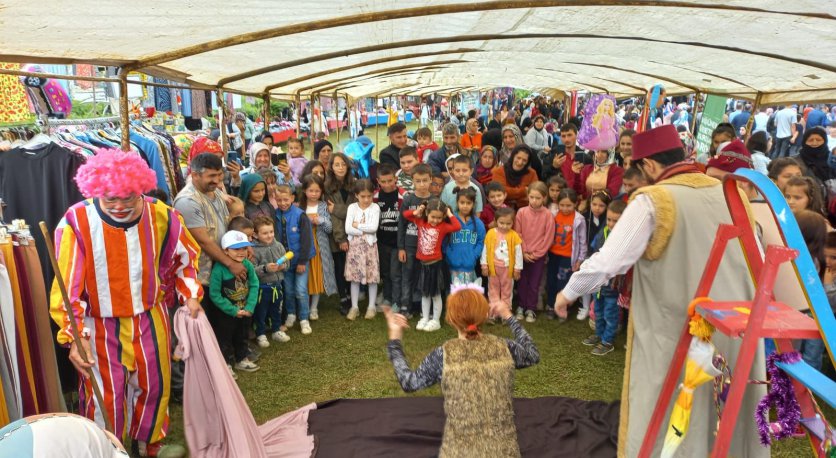 BÜYÜKŞEHİR ÇOCUKLARIN YÜZÜNÜ GÜLDÜRDÜ 