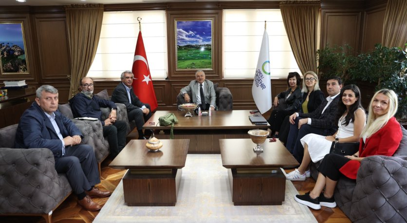 MİLLİYET KÖŞE YAZARLARI ORDUDA 