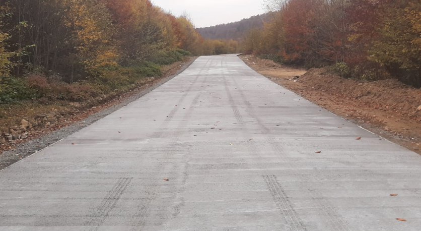 AKKUŞ SALMAN´A BETON YOL