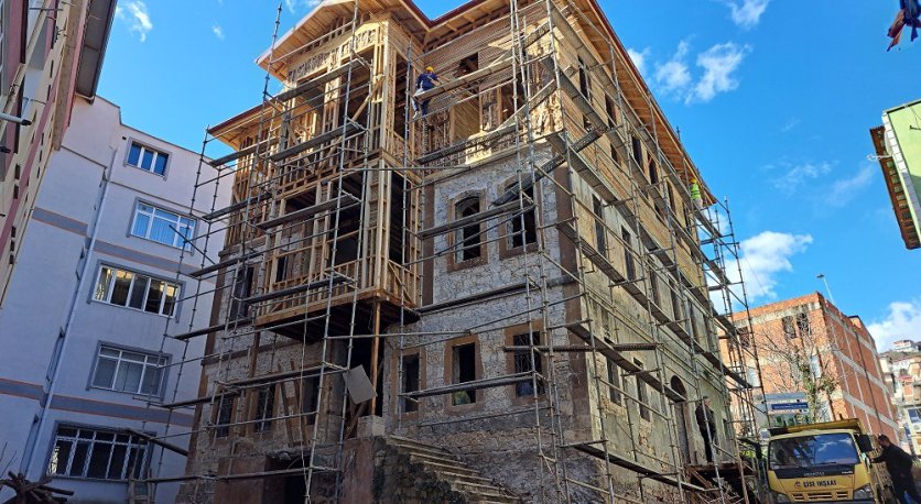 SELİMİYE KONAKTA RESTORASYON SÜRÜYOR