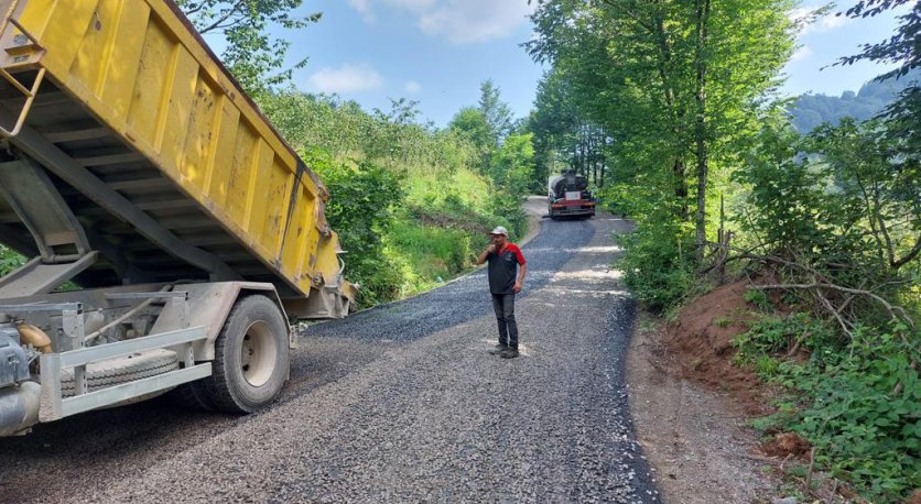 GÖLKÖY´ÜN YOLLARI ASFALT İLE BULUŞUYOR