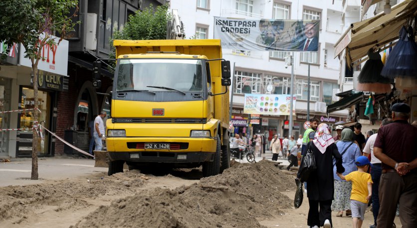 İSMET PAŞADA YOĞUN TEMPO