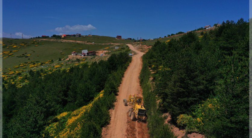 YAYLA TURİZMİ İÇİN ÇAMBAŞI OBA YOLLARI ONARILIYOR