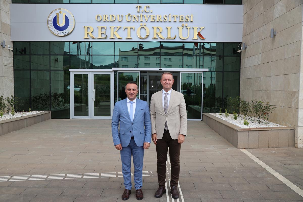 Gümüşhane Üniversitesi Rektörü Yıldız’dan Rektör Baş’a Ziyaret