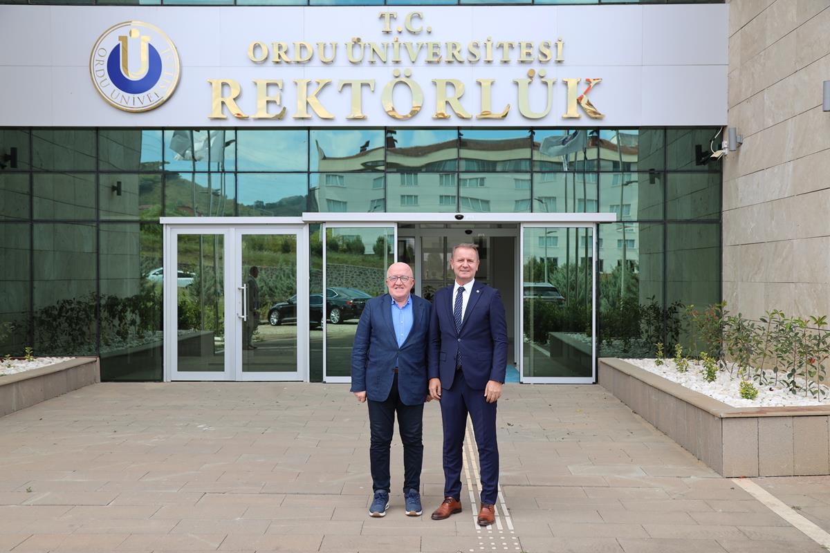 Samsun Üniversitesi Rektörü Aydın’dan Rektör Baş’a Ziyaret