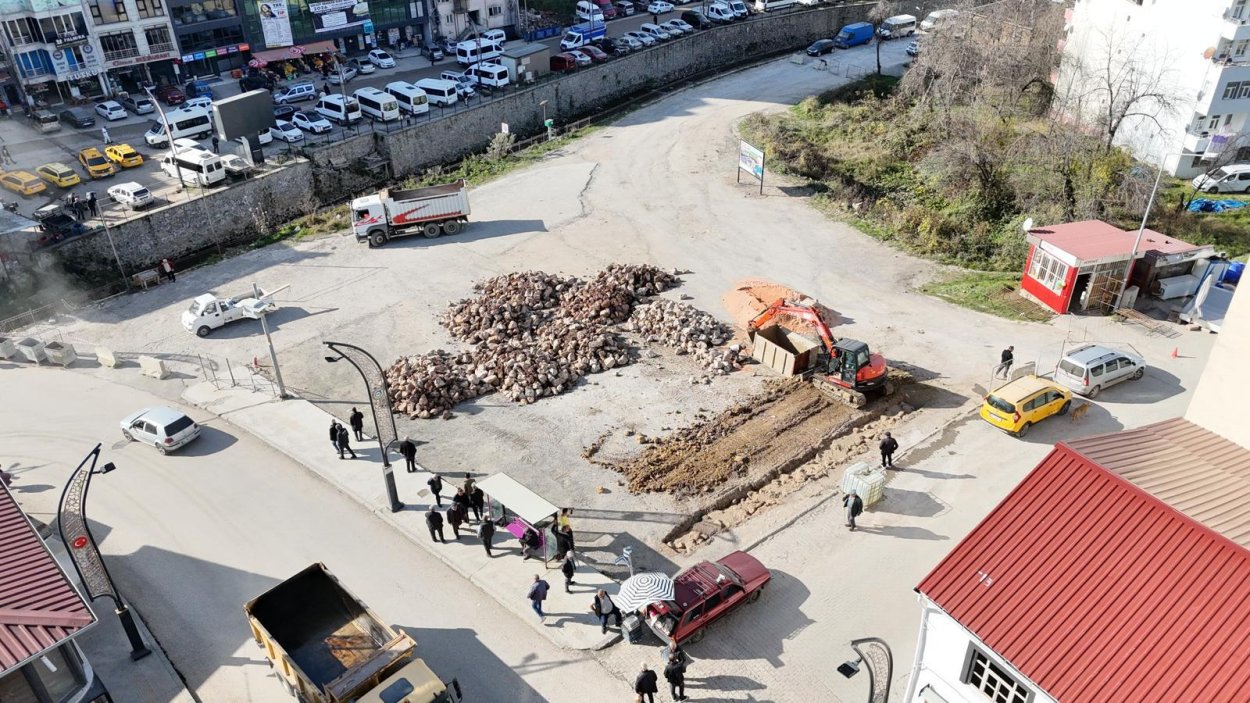 BÜYÜKŞEHİRDEN GÖLKÖY’E ESTETİK DOKUNUŞ