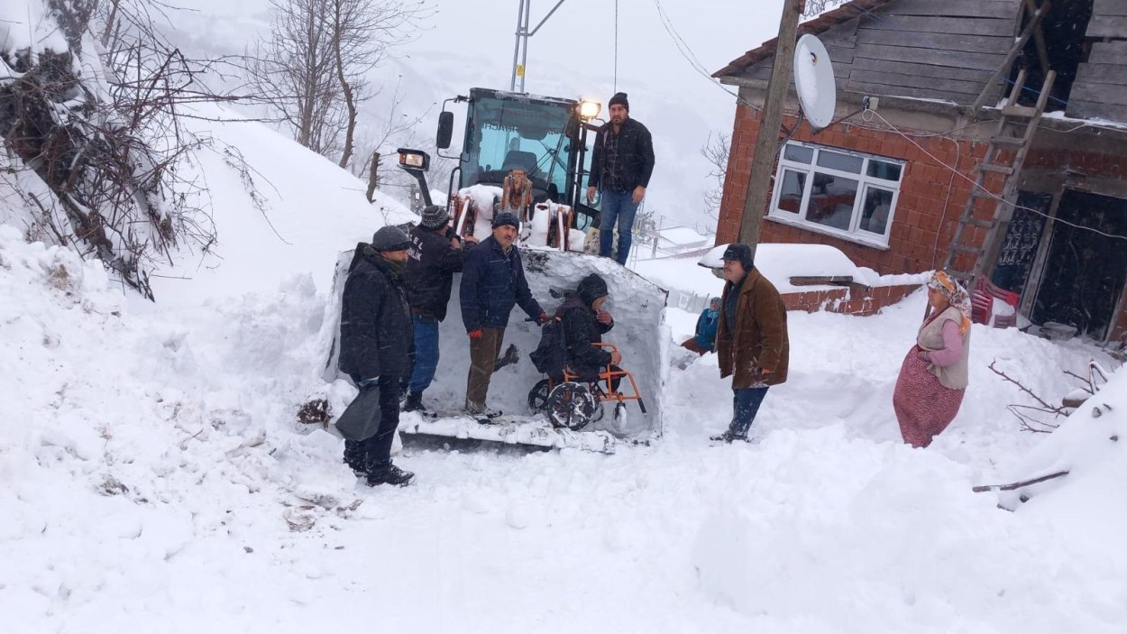 7/24 ESASLI FEDAKARLIK MESAİSİ