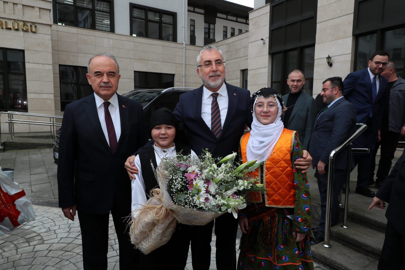 Çalışma ve Sosyal Güvenlik Bakanı Işıkhan İlimizi Ziyaret Etti