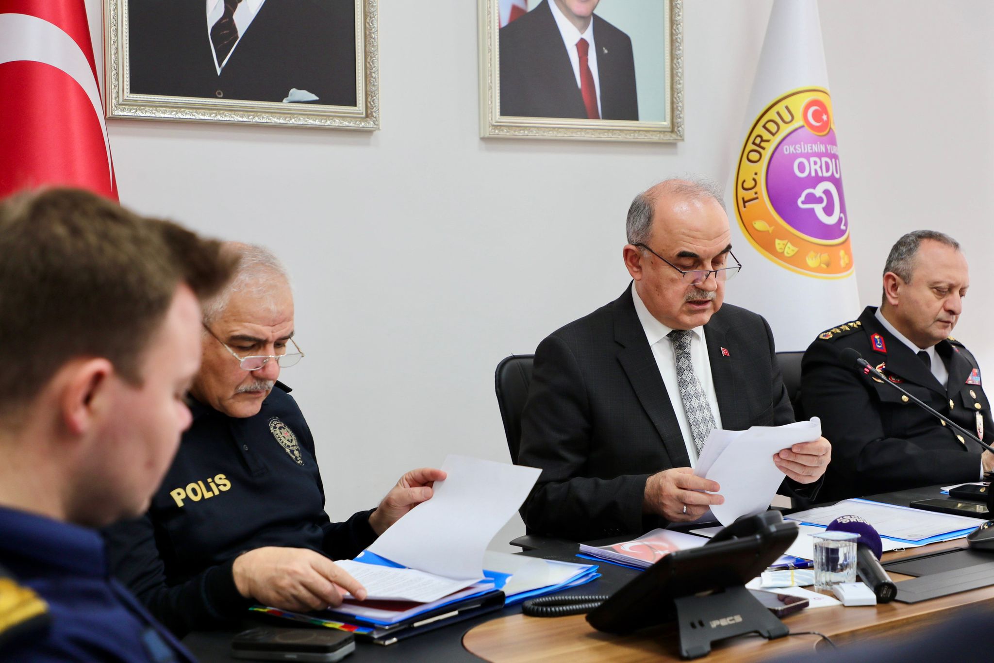 Vali Erol, Basın Mensuplarına Değerlendirmelerde Bulundu