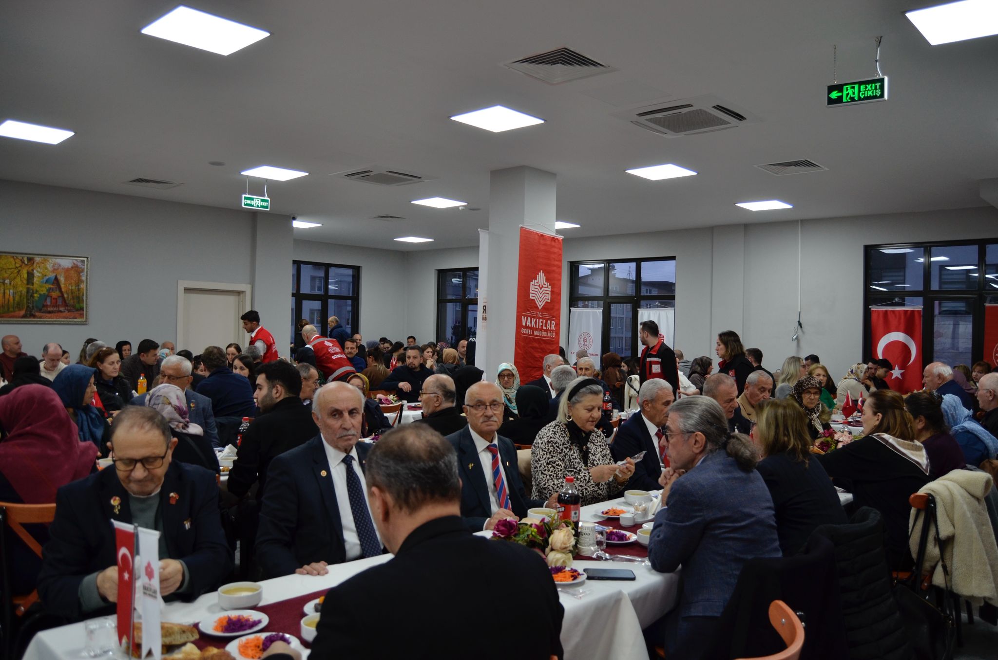 Ramazan’ın İlk İftarı Şehit Aileleri ve Gazilerle Yapıldı