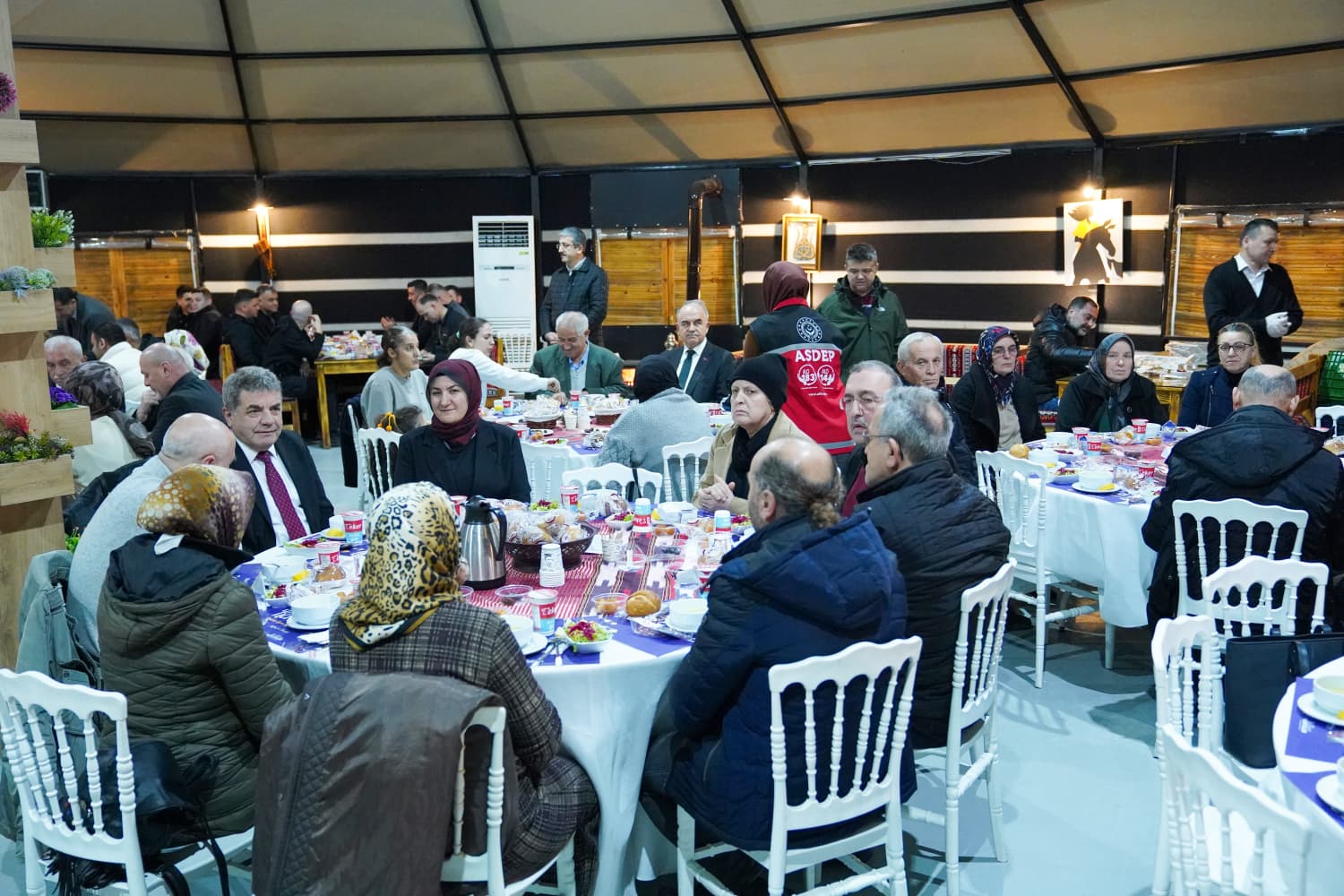 Vali Erol, Engelli Vatandaşlarımızla İftar Programında Bir Araya Geldi