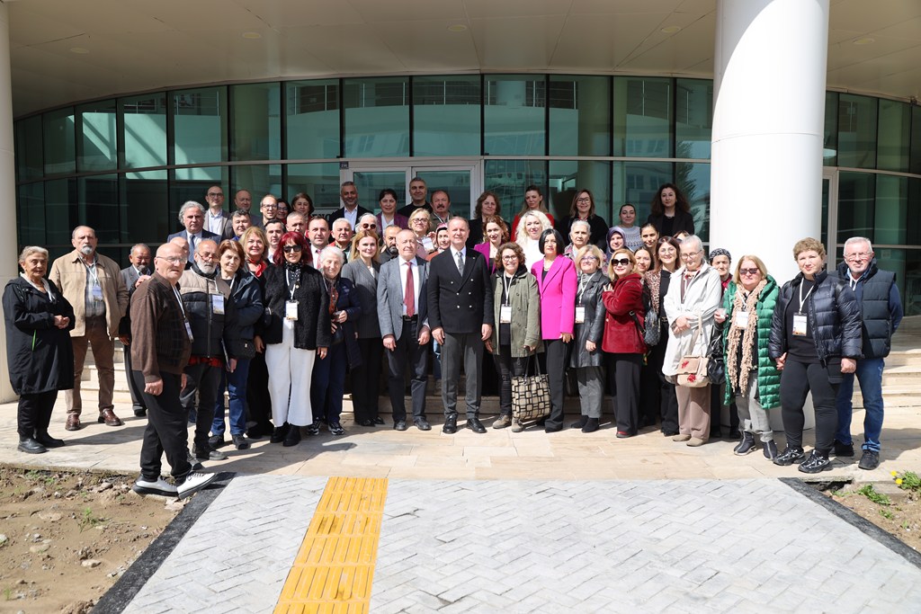 3. Yaş Üniversitesinin Açılışı Geçekleştirildi