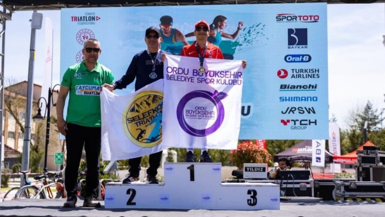 YUSUF EFE GÜNDÜZ’DEN ÇAYCUMA DUATLONU’NDA ŞAMPİYONLUK