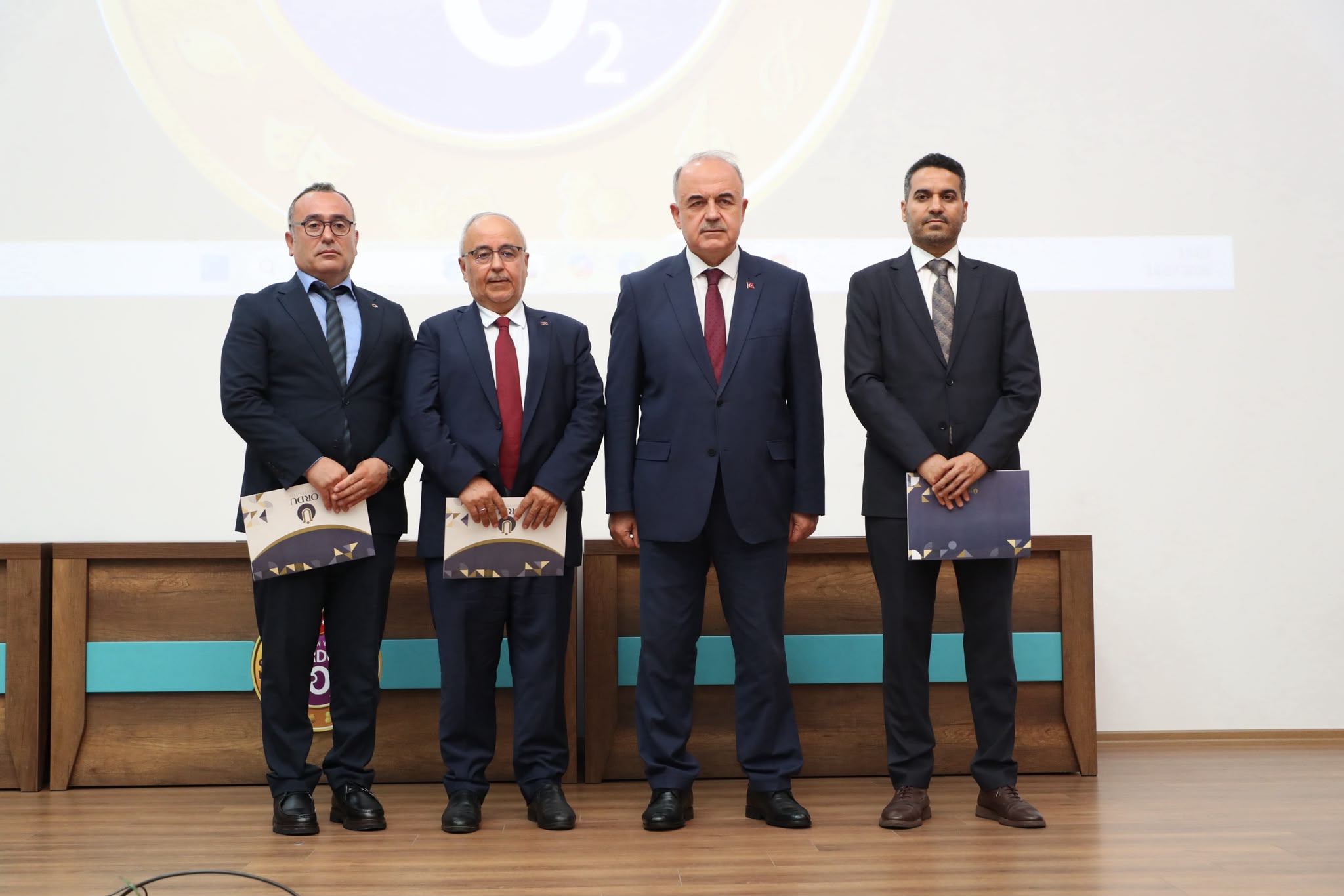 “İrade Bizim, Zafer Bizim” Konulu Konferans Düzenlendi