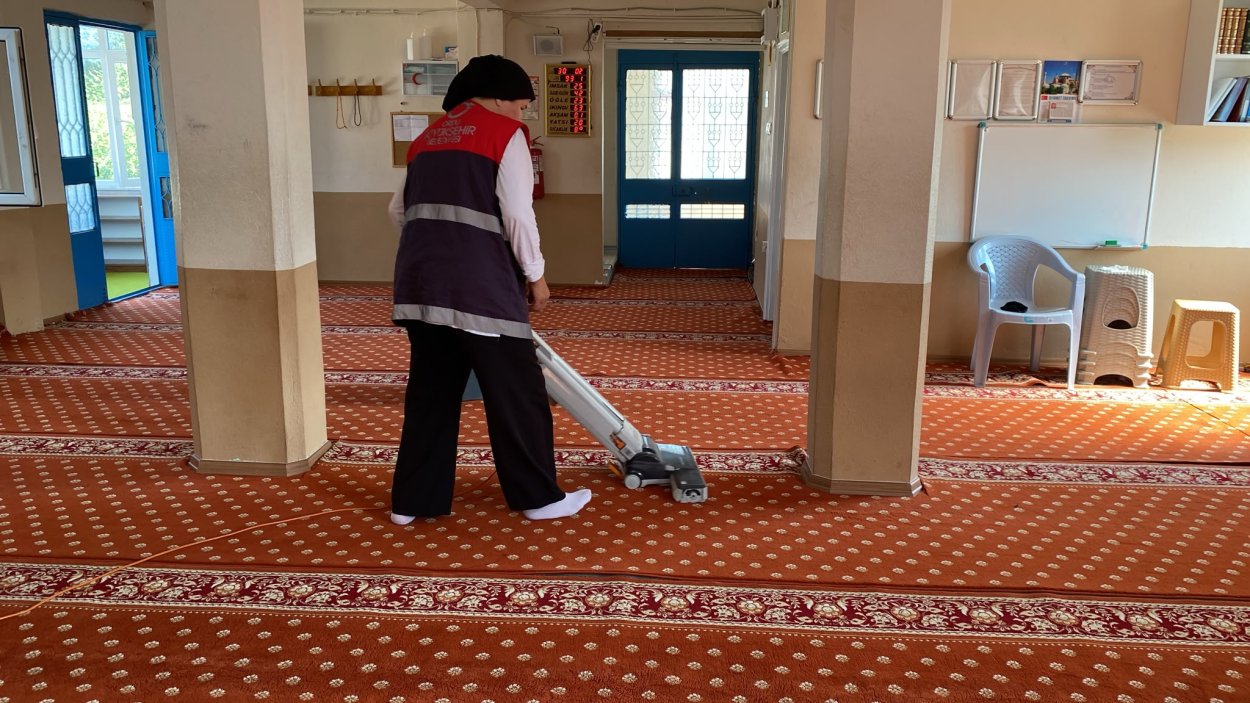 YAZ KUR'AN KURSLARI ÖNCESİ CAMİLER PIRIL PIRIL