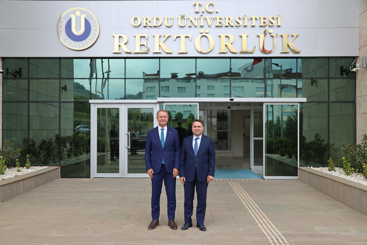 Alanya Alaaddin Keykubat Üniversitesi Rektörü Türkdoğan’dan Rektör Baş’a Ziyaret