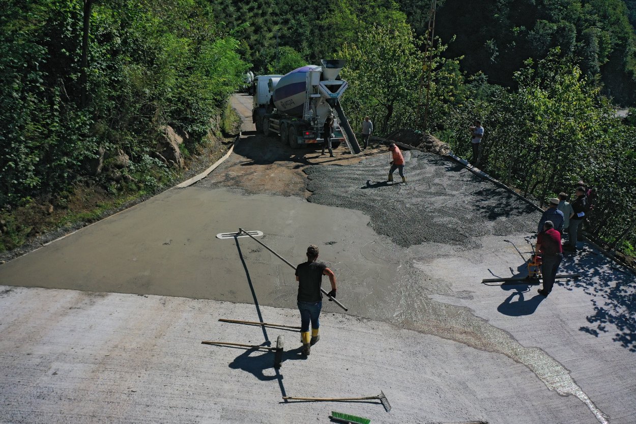 KABADÜZ AKGÜNEY MAHALLESİNE BETON YOL
