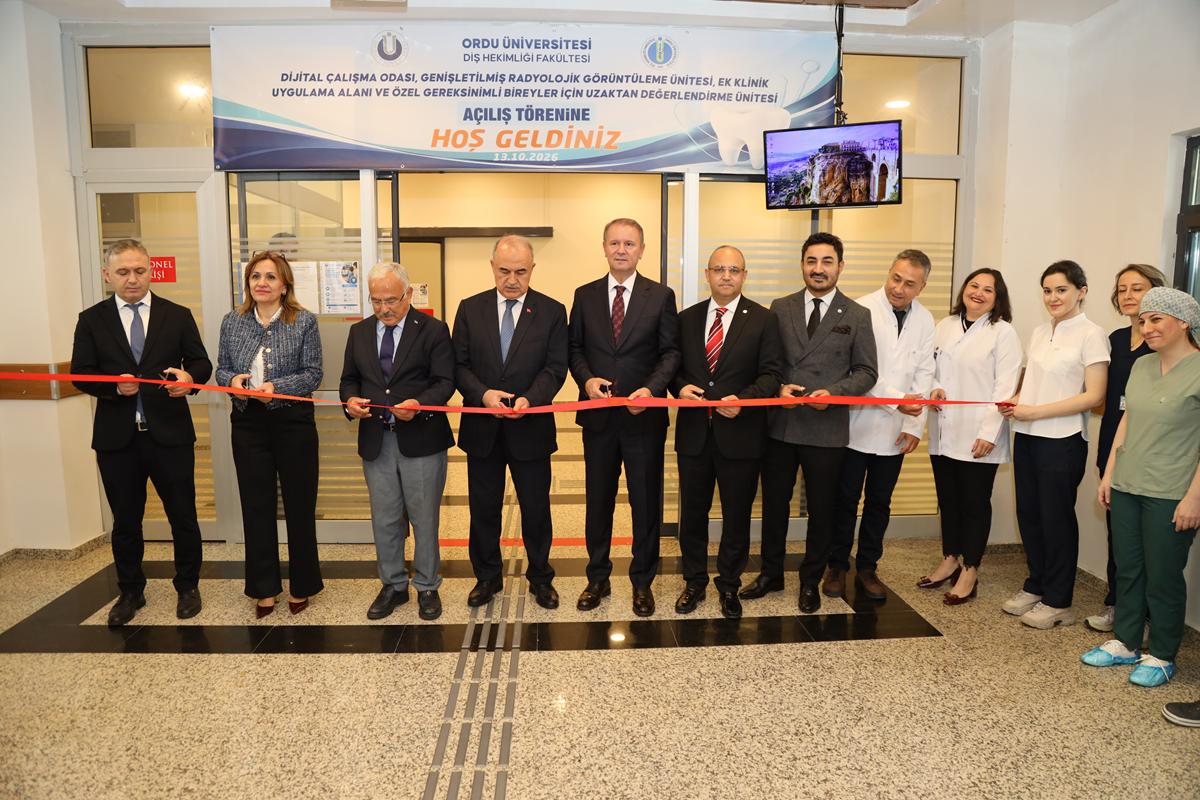 Üniversitemiz Diş Hekimliği Fakültesi’nde Yeni Birimler Hizmete Açıldı