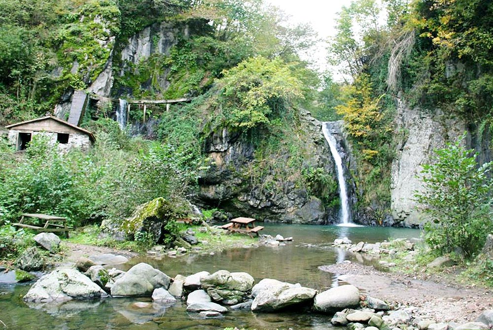 Kadıncık Şelalesi